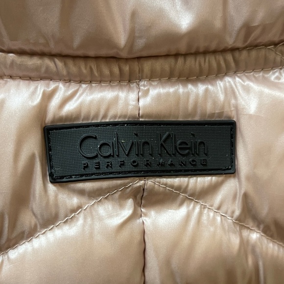 Calvin Klein Performance Quilted Vest in Metallic Pink and Black - Picture 4 of 6